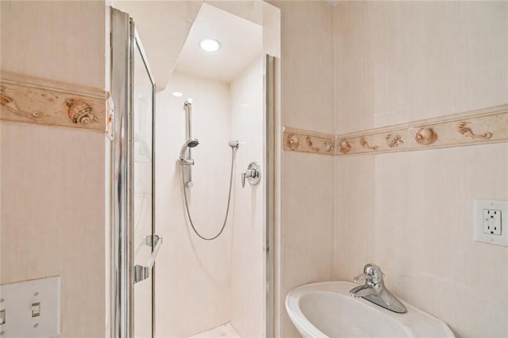 2427 East 17th Street, Brooklyn, New York, 11235 image 15