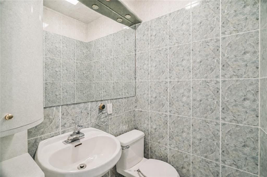 2427 East 17th Street, Brooklyn, New York, 11235 image 7