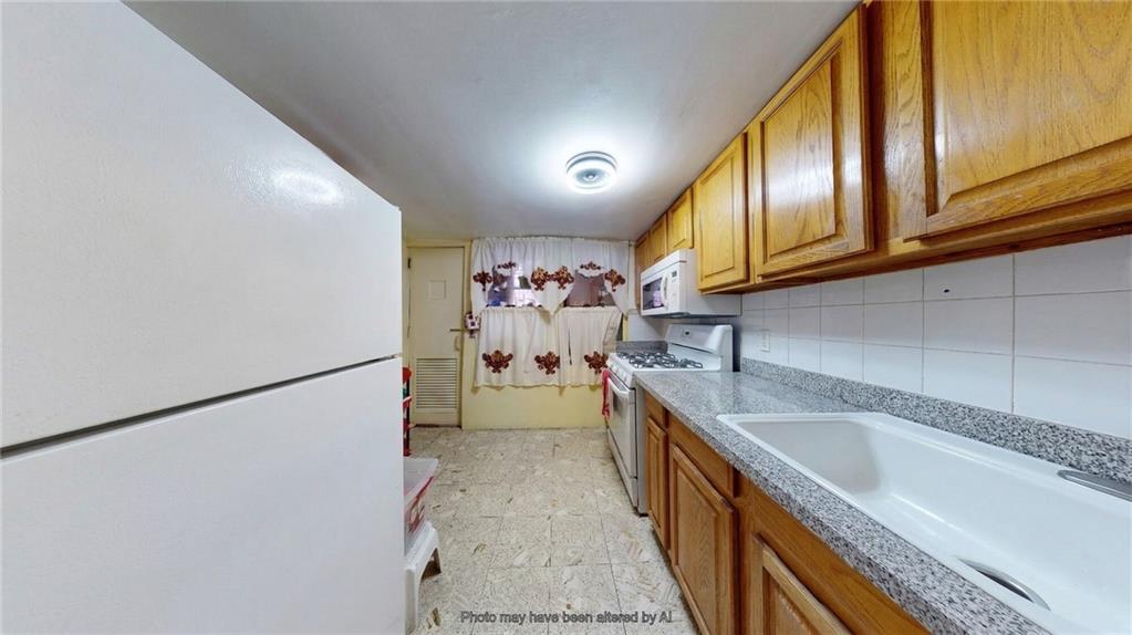 744 Driggs Avenue, Brooklyn, New York, 11211 image 8