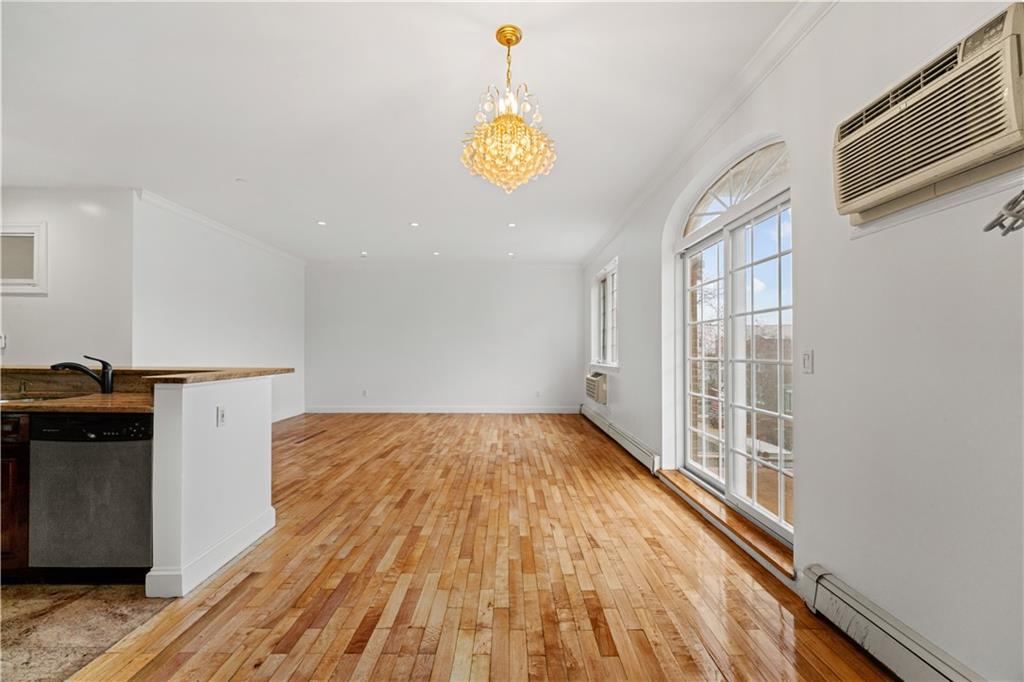 1570 West 10th Street 3A Image 4