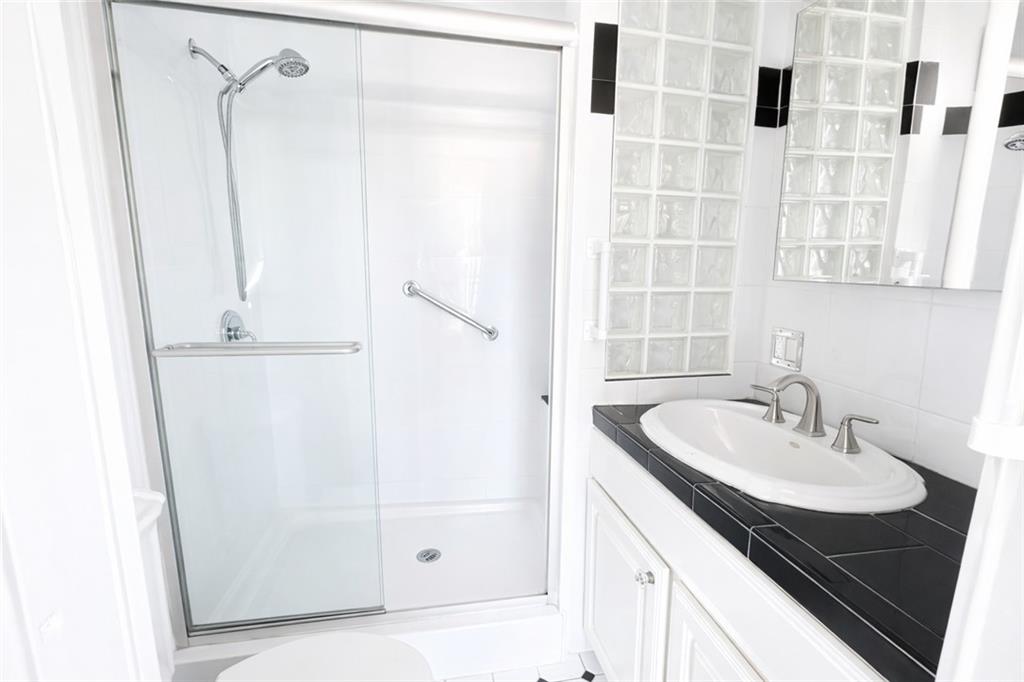 17 Alexander Avenue, Staten  Island, New York, 10312 image 17