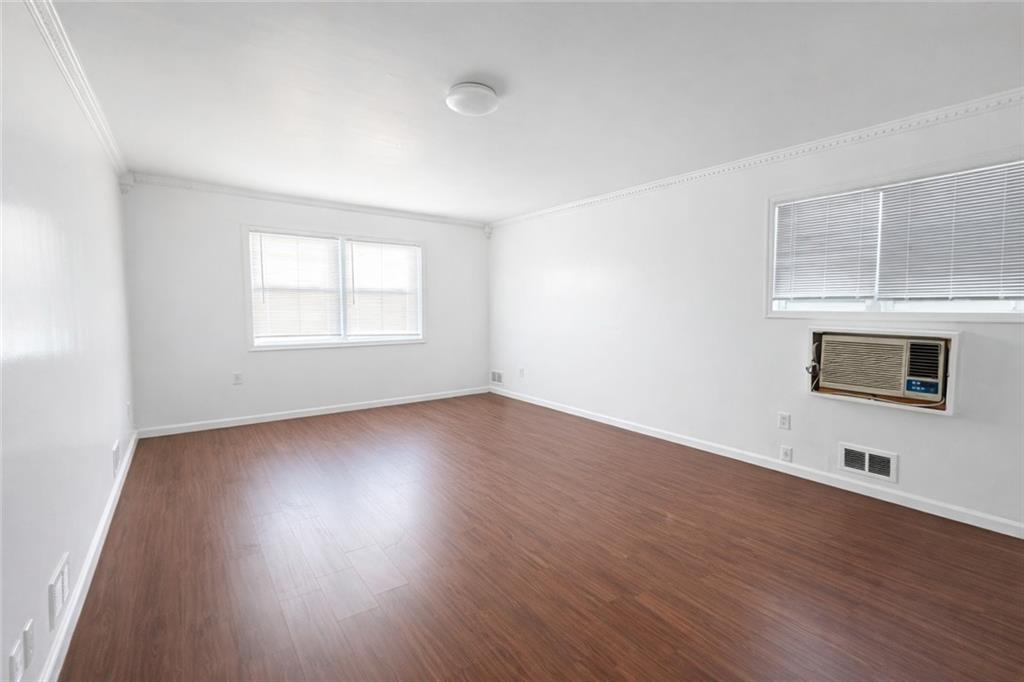 17 Alexander Avenue Image 4