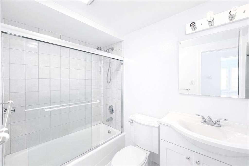 17 Alexander Avenue, Staten  Island, New York, 10312 image 6