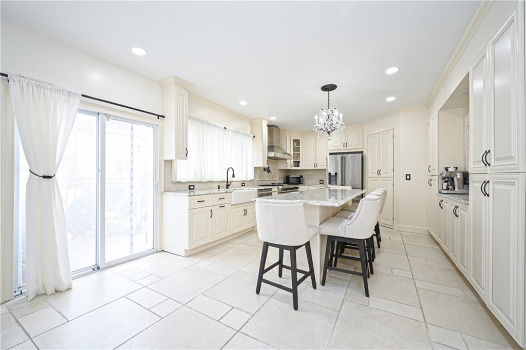 2321 East 64th Street Image 4