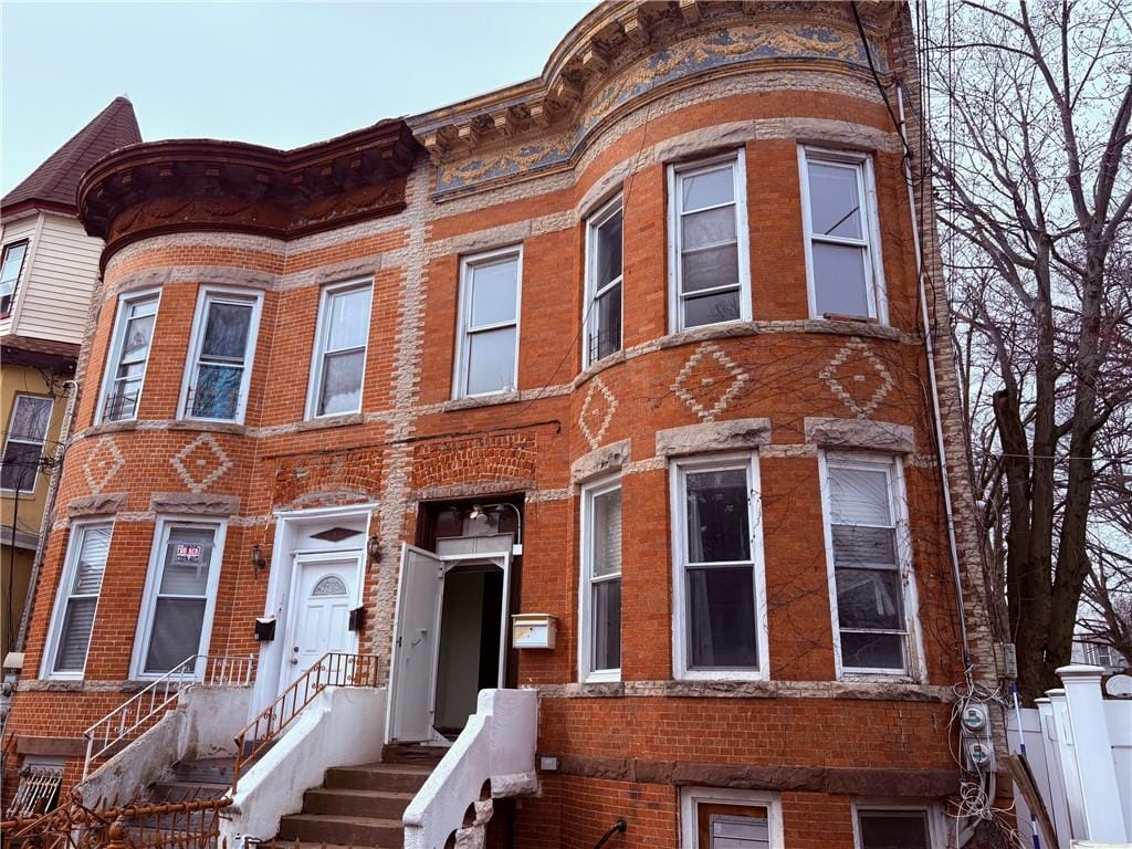 60 Richmond Street, Brooklyn, New York, 11208