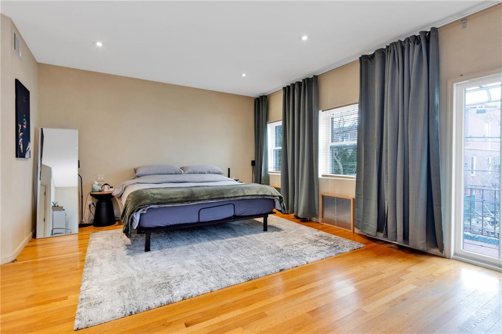 2556 East 26TH Street, Brooklyn, New York, 11235 image 9