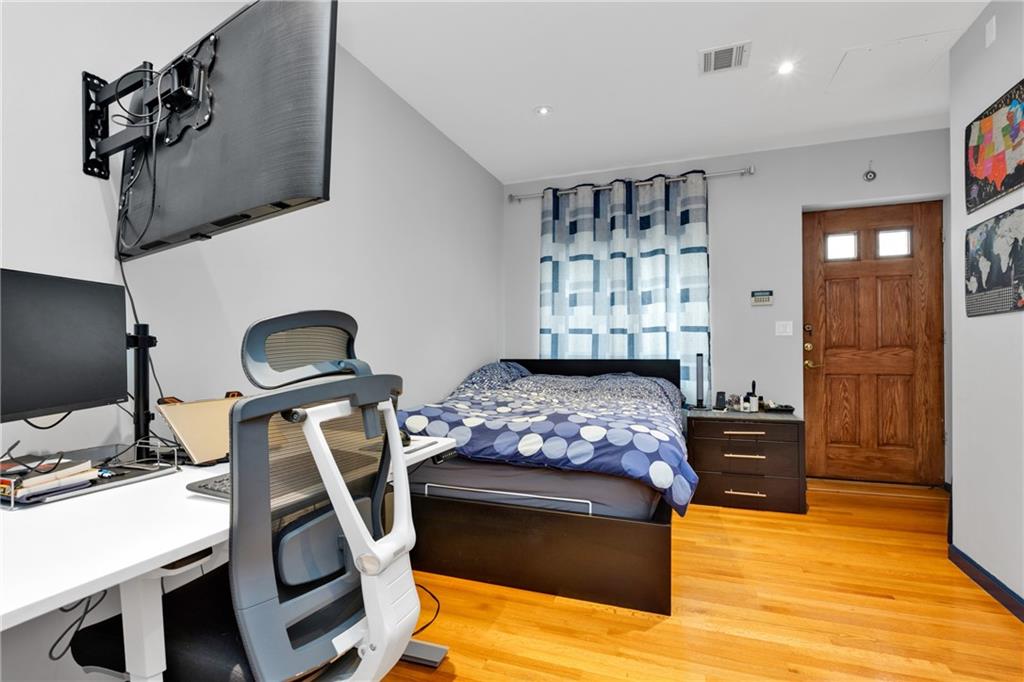 2556 East 26TH Street, Brooklyn, New York, 11235 image 10