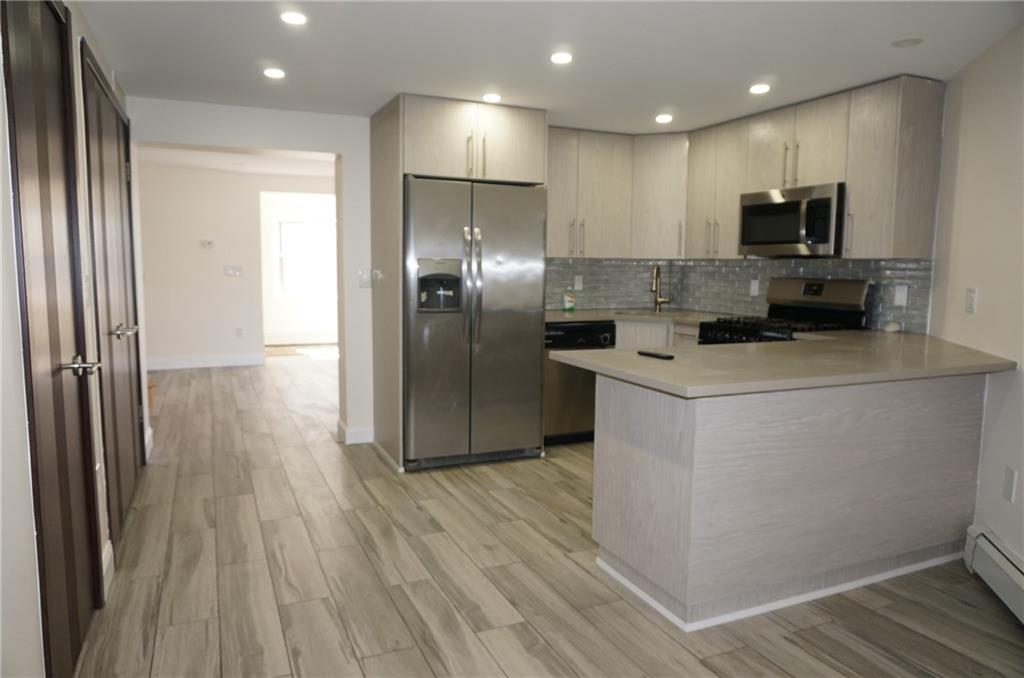 12 Webers Court, Brooklyn, New York, 11235 image 17