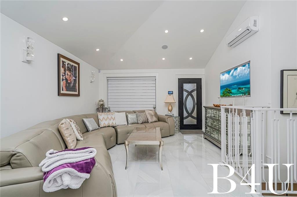 2140 East 65th Street Image 3