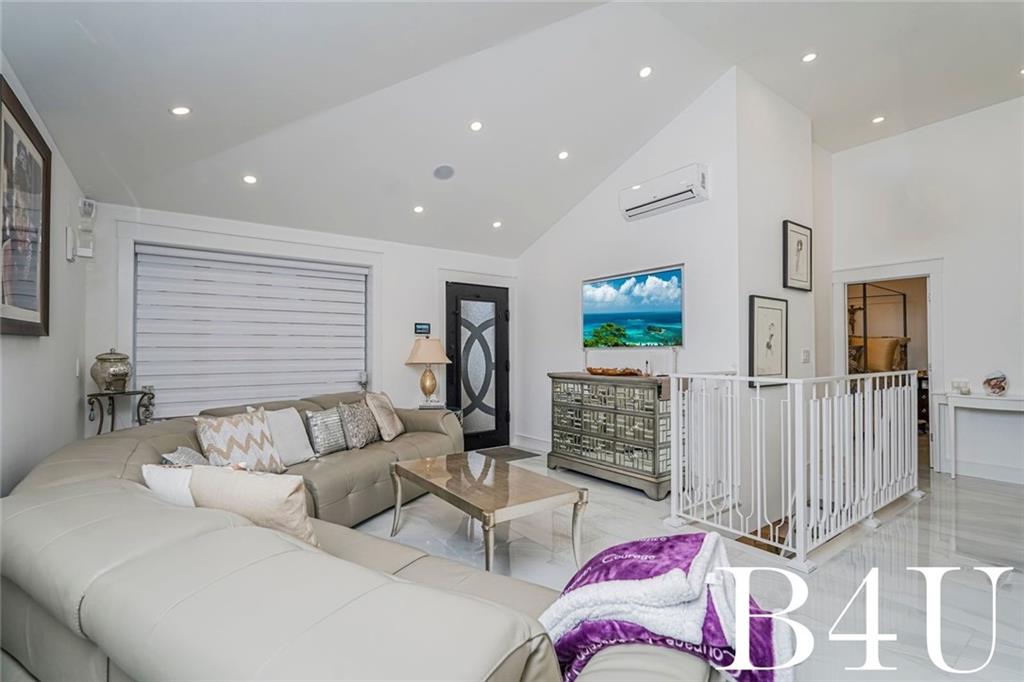 2140 East 65th Street Image 4