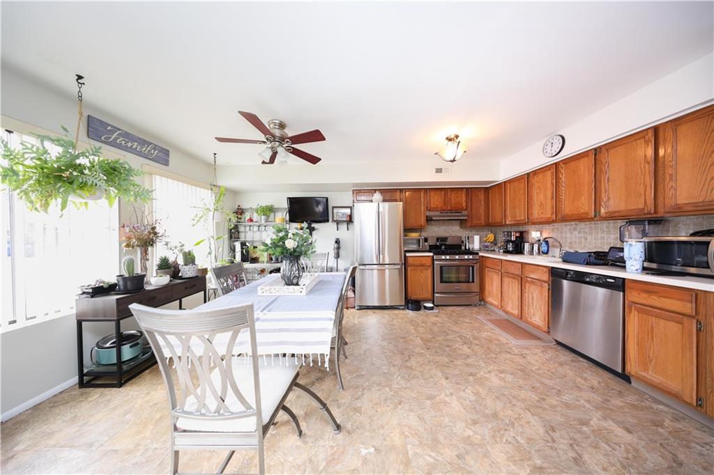 15 Stratford Court 1, Staten  Island, New York, 10314 image 7