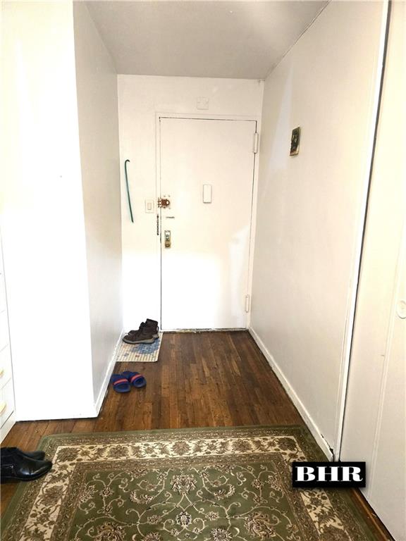 3080 Voorhies Avenue 6F Image 2