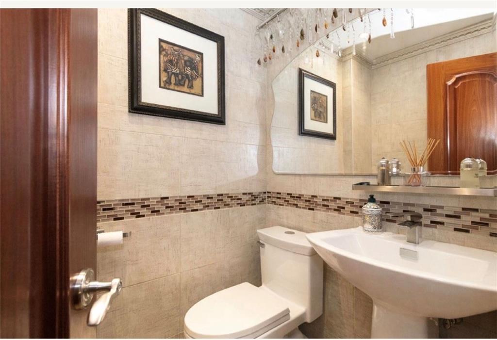 20 Corbin Place, Brooklyn, New York, 11235 image 15