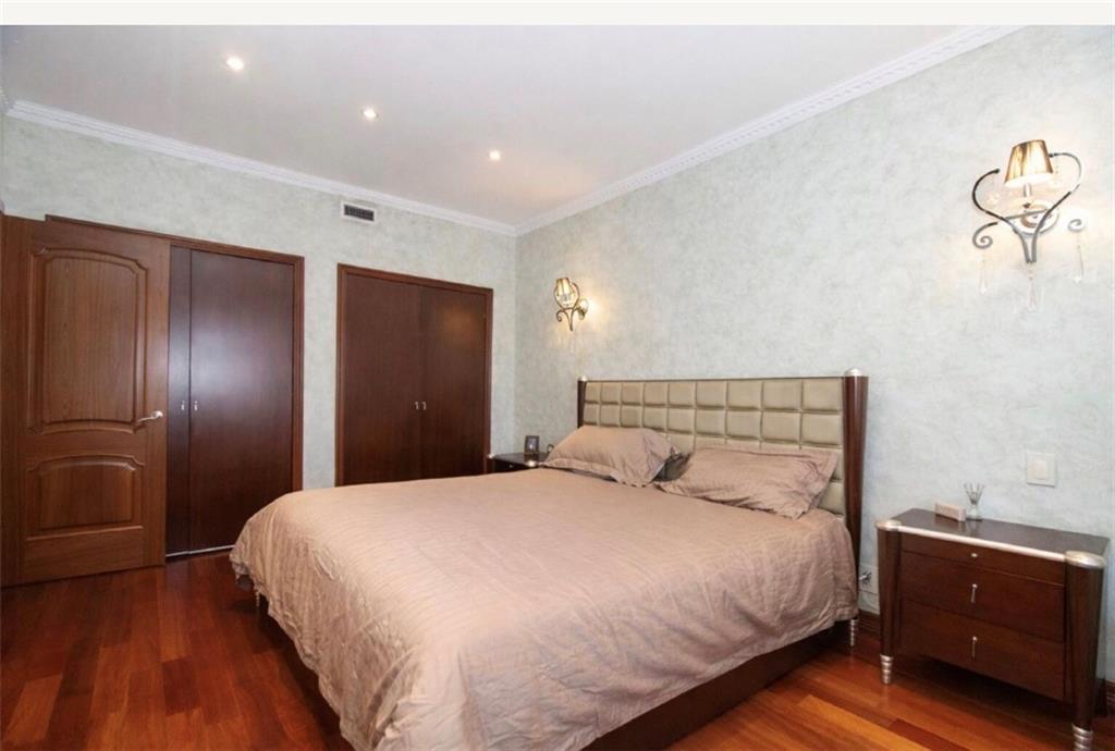 20 Corbin Place, Brooklyn, New York, 11235 image 16