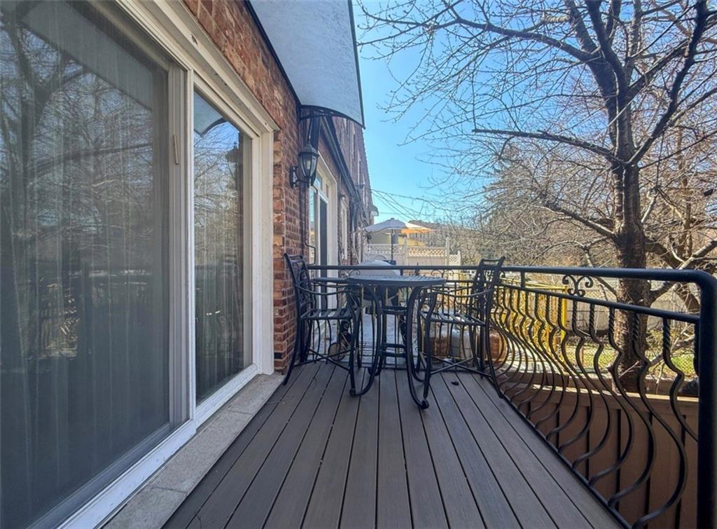 20 Corbin Place, Brooklyn, New York, 11235 image 29