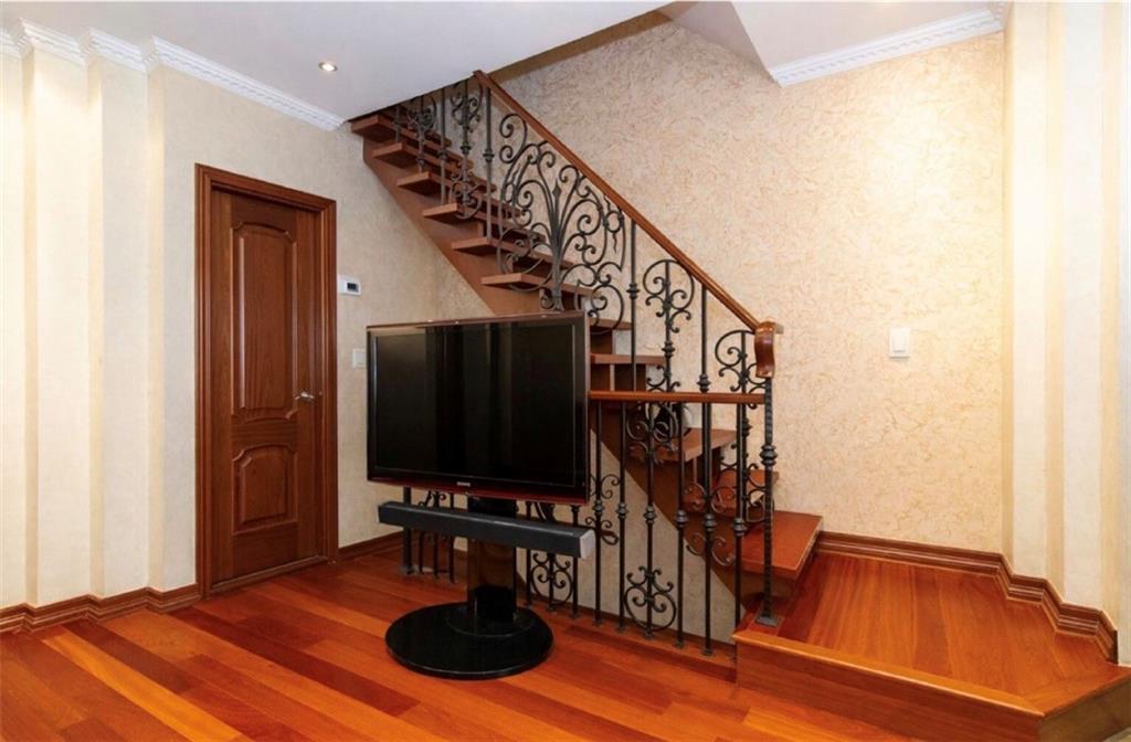 20 Corbin Place, Brooklyn, New York, 11235 image 10