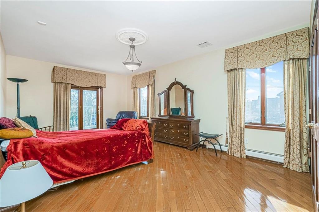 105 Kensington Street, Brooklyn, New York, 11235 image 22