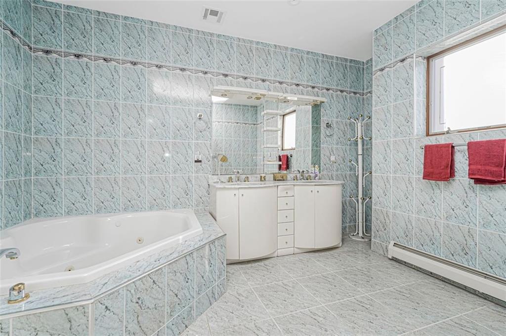 105 Kensington Street, Brooklyn, New York, 11235 image 30