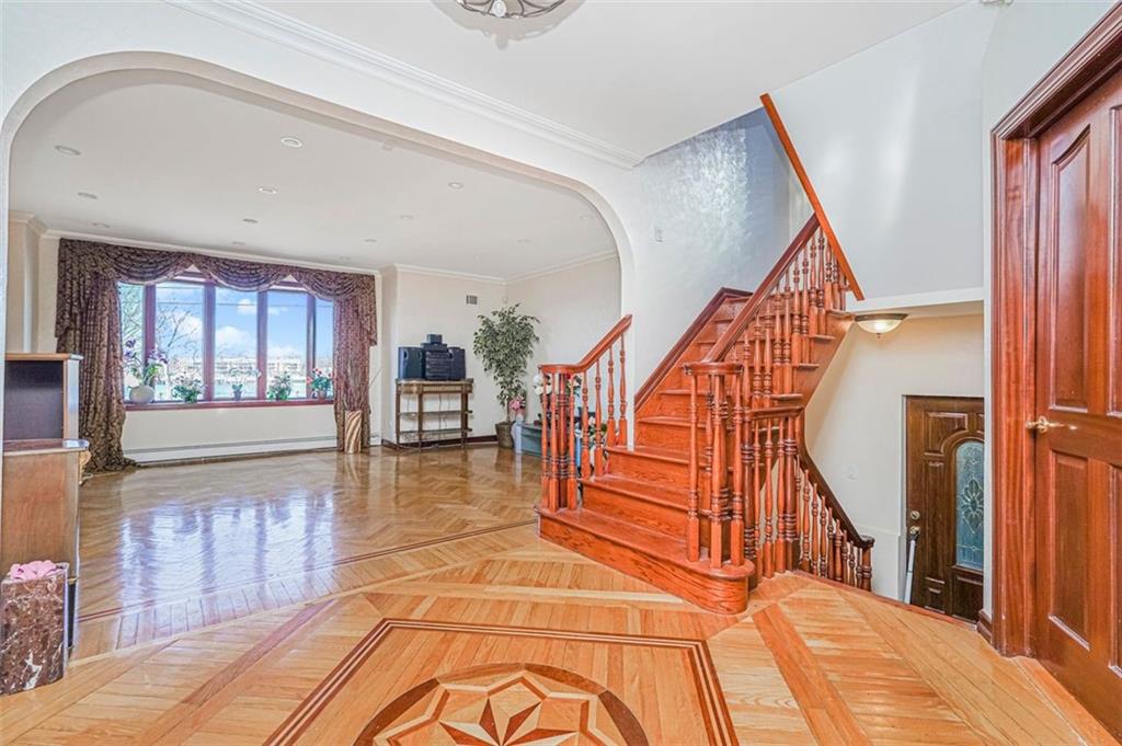 105 Kensington Street Image 4