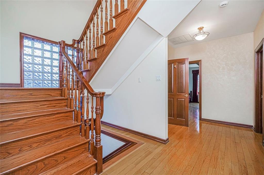 105 Kensington Street, Brooklyn, New York, 11235 image 32