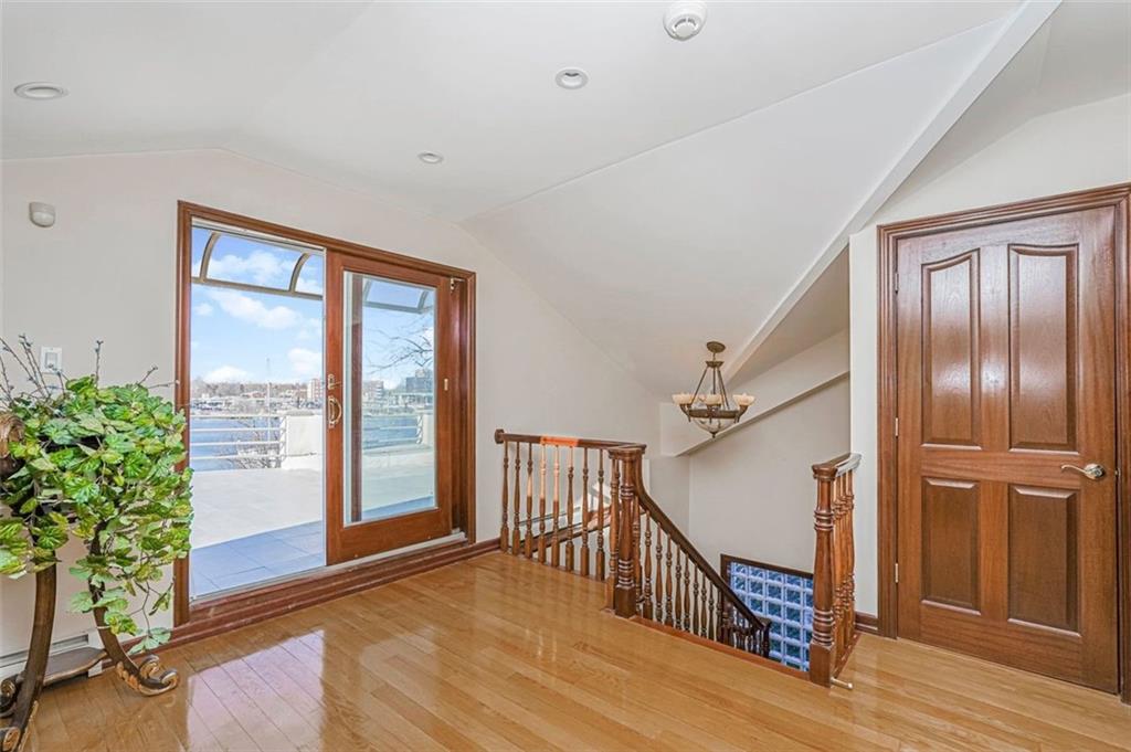 105 Kensington Street, Brooklyn, New York, 11235 image 34