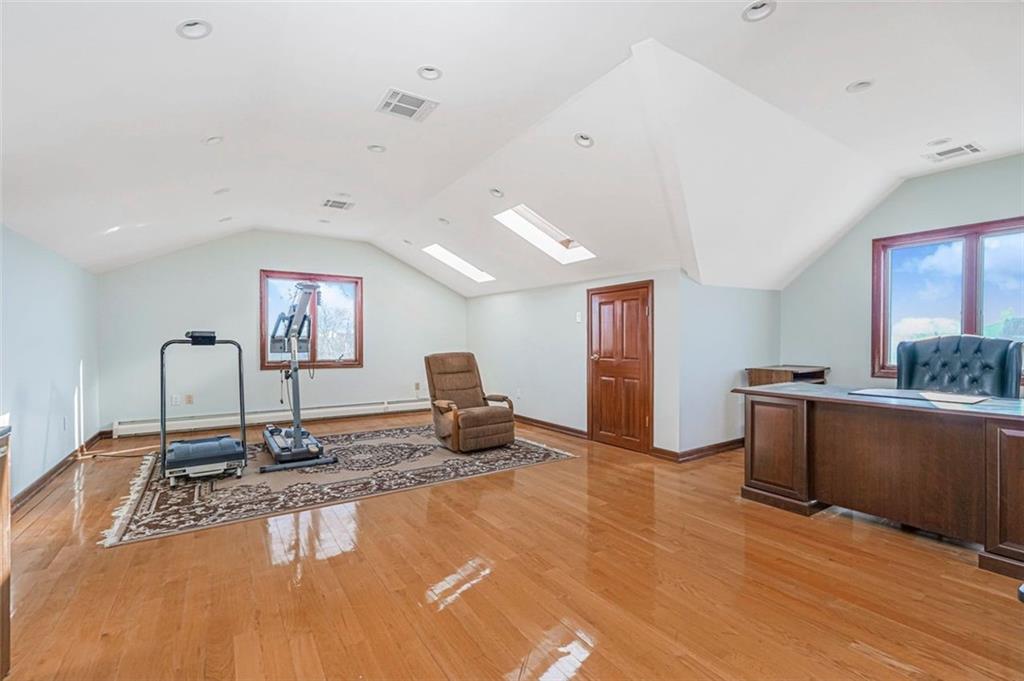 105 Kensington Street, Brooklyn, New York, 11235 image 36