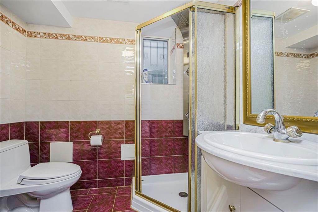 105 Kensington Street, Brooklyn, New York, 11235 image 39