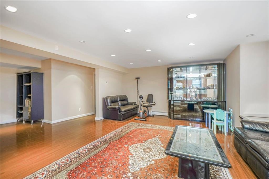 105 Kensington Street, Brooklyn, New York, 11235 image 43