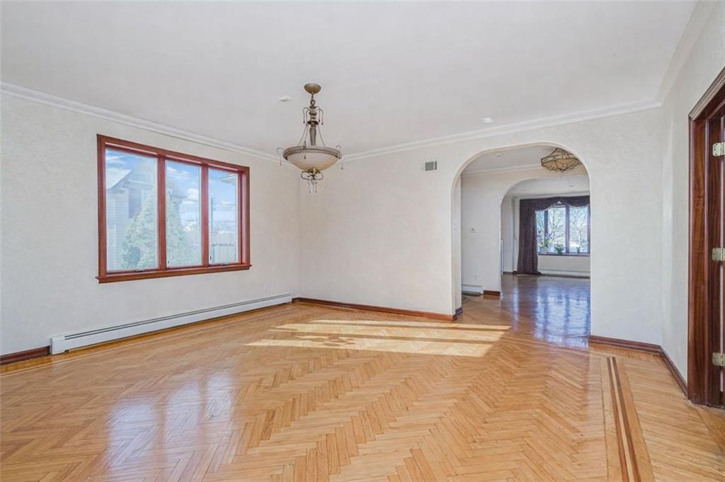 105 Kensington Street, Brooklyn, New York, 11235 image 8