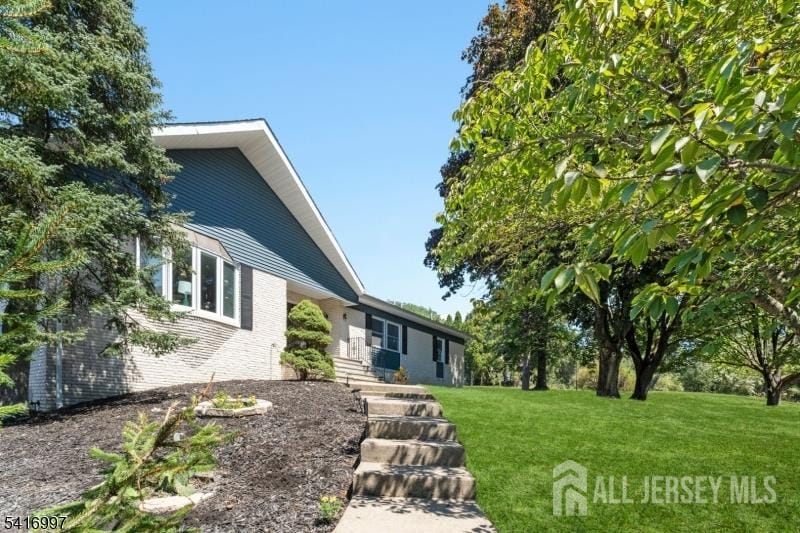 2 Rossi Drive Image 5