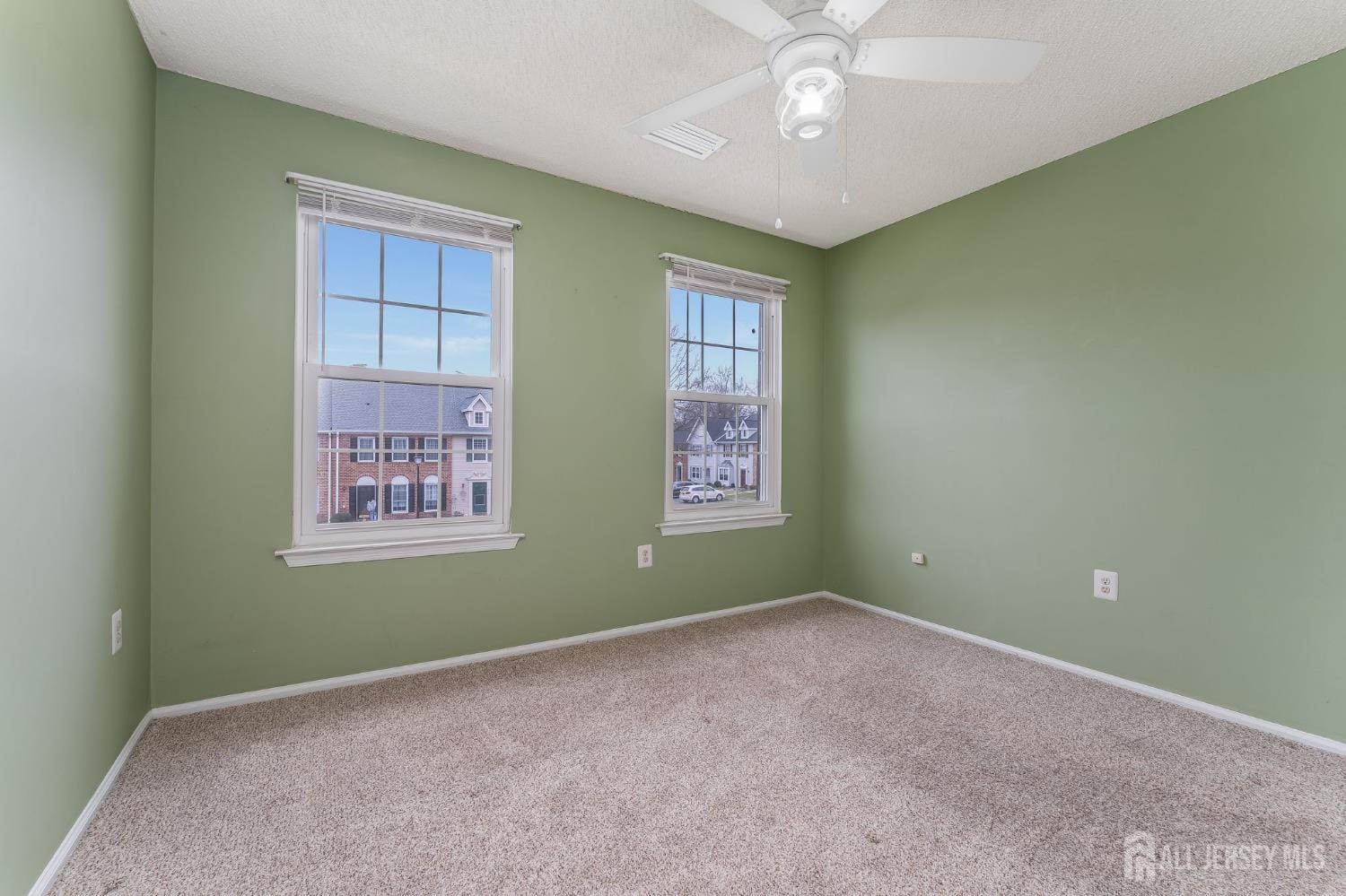 382 Hadleigh Lane, North Brunswick, NJ, 08902 image 17