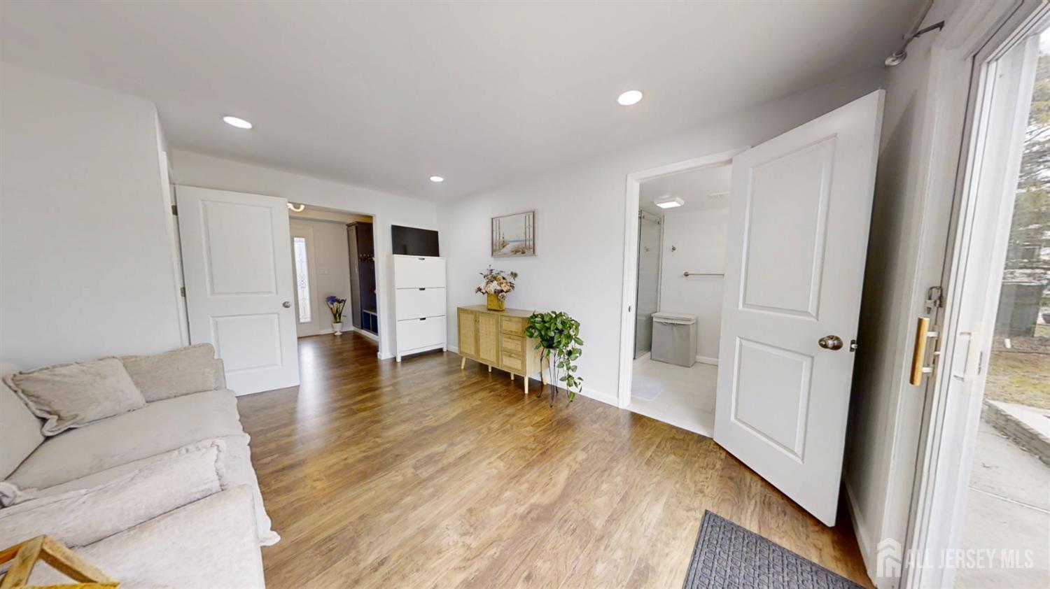 13 Moryan Road, Edison, NJ, 08817 image 24