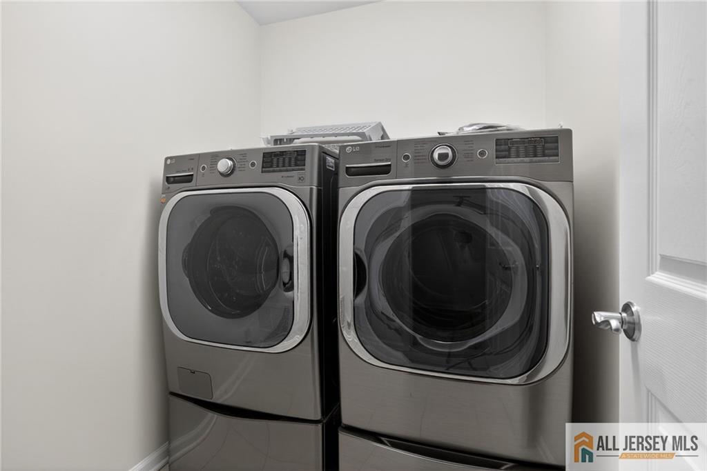 20 Andrews Way, Piscataway, NJ, 08854 image 29