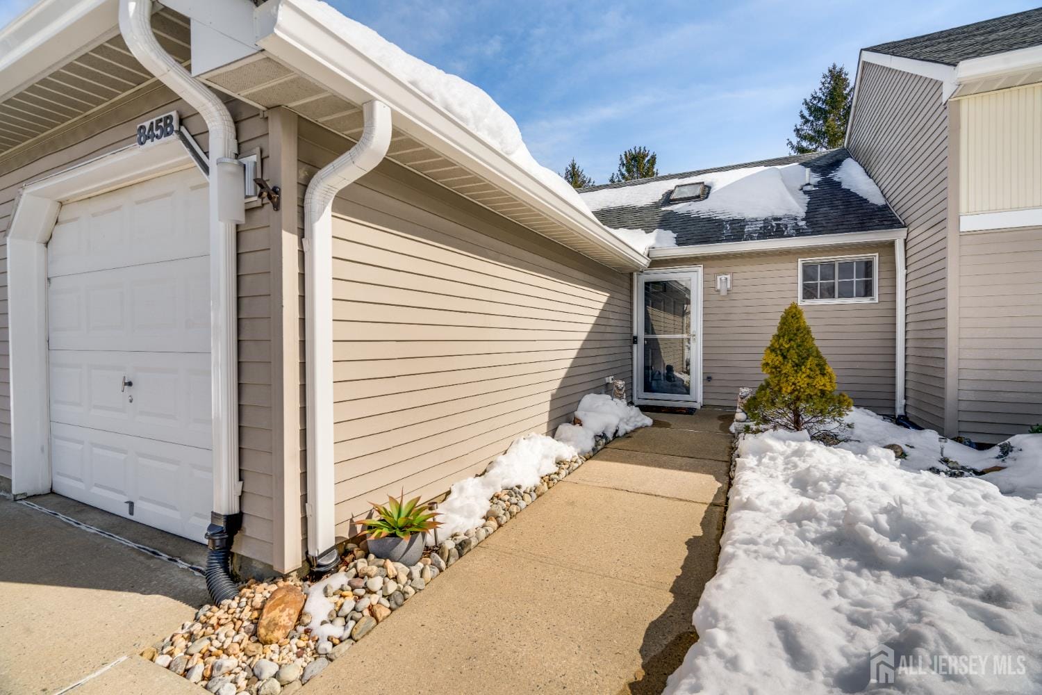 845-B Taylor Road Image 2