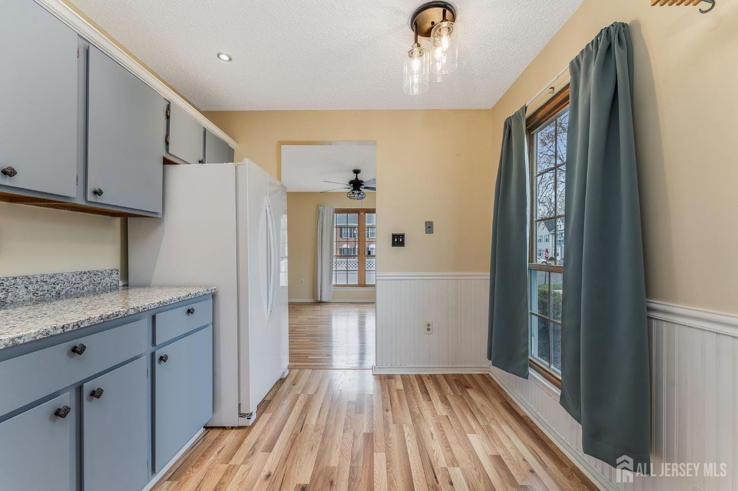 382 Hadleigh Lane, North Brunswick, NJ, 08902 image 12