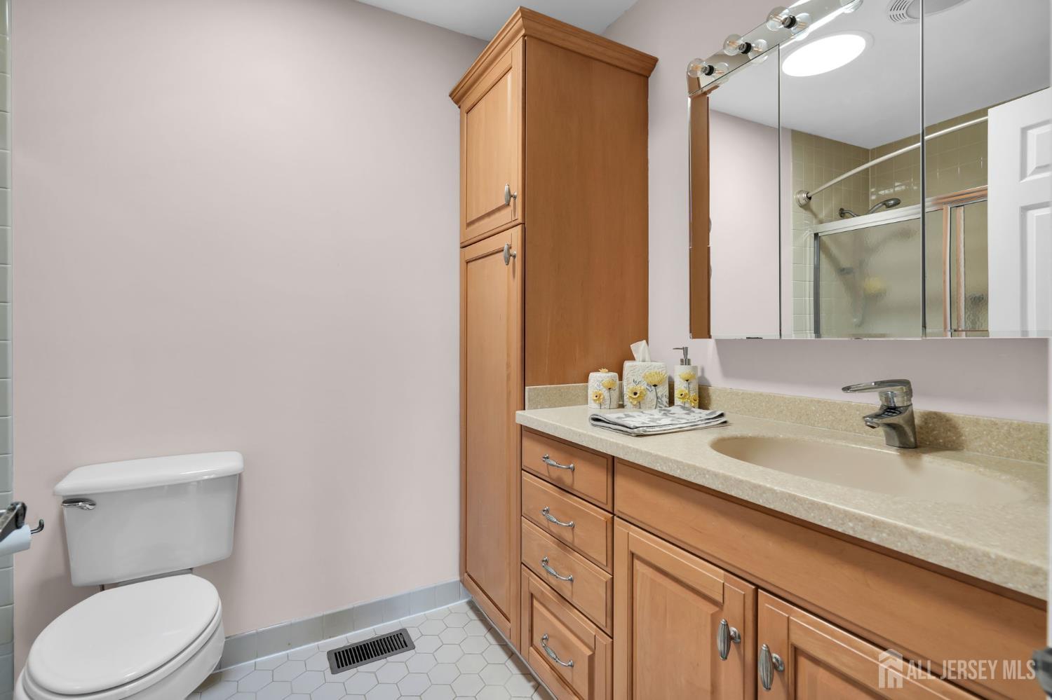 19 Hillsborough Drive A, Monroe, NJ, 08831 image 15