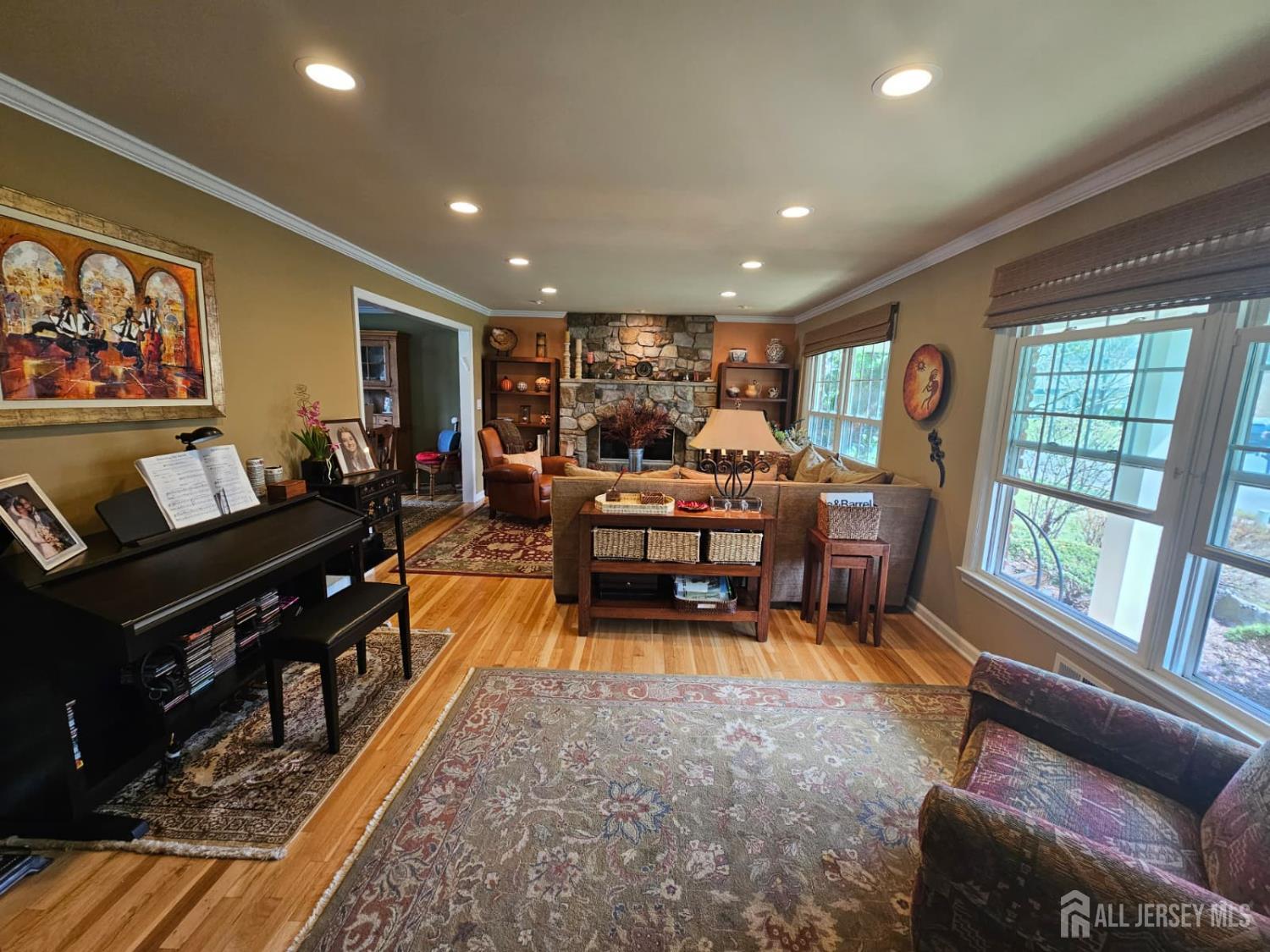 15 Delaware Drive Image 2