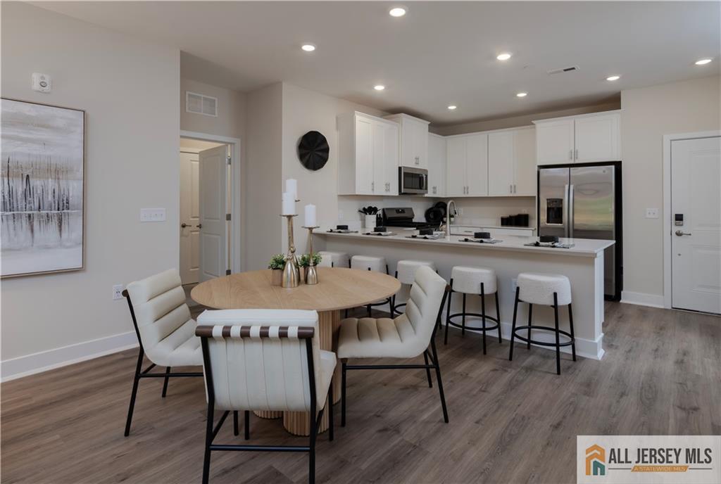 29102 Radford Court Image 4