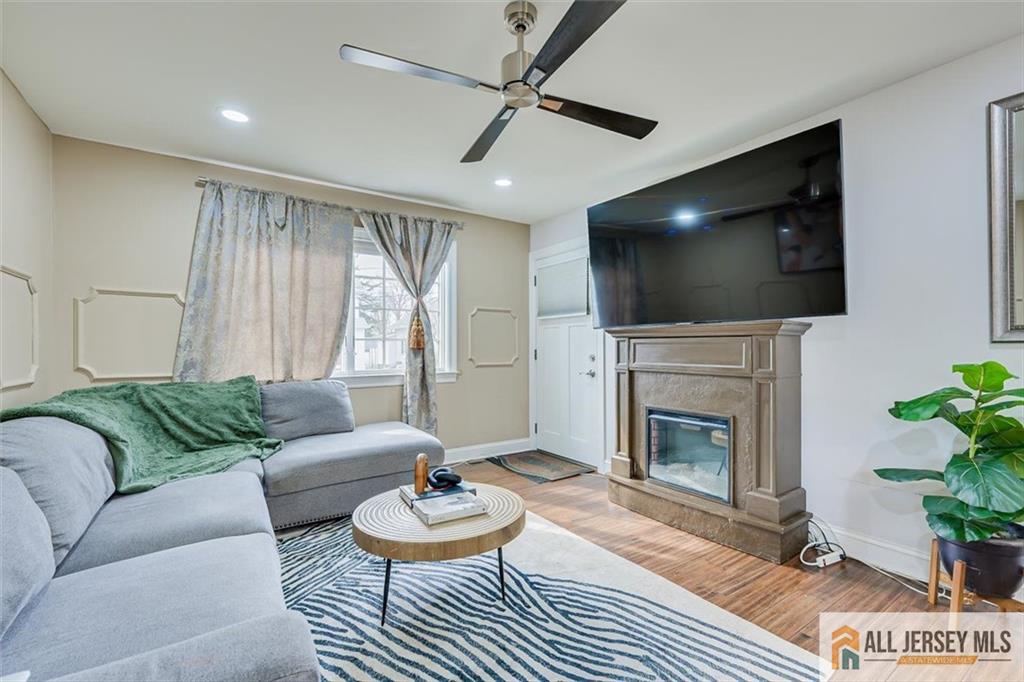 4 Pleasant Place Image 3