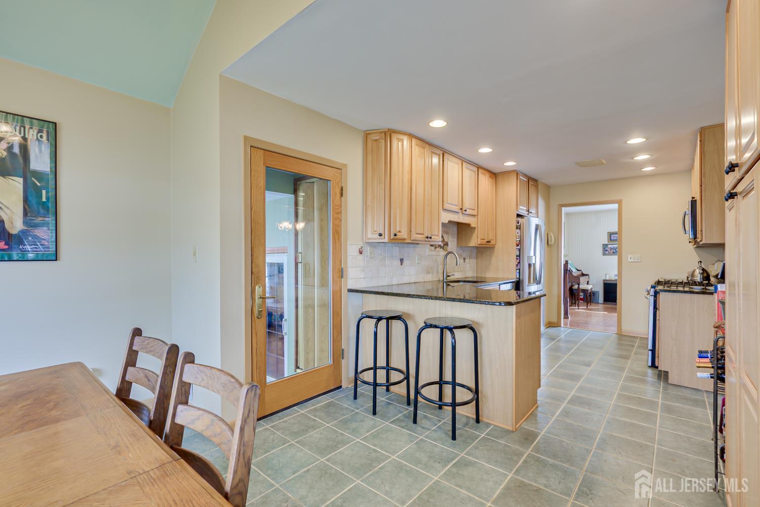 19 Annette Drive, Edison, NJ, 08820 image 25