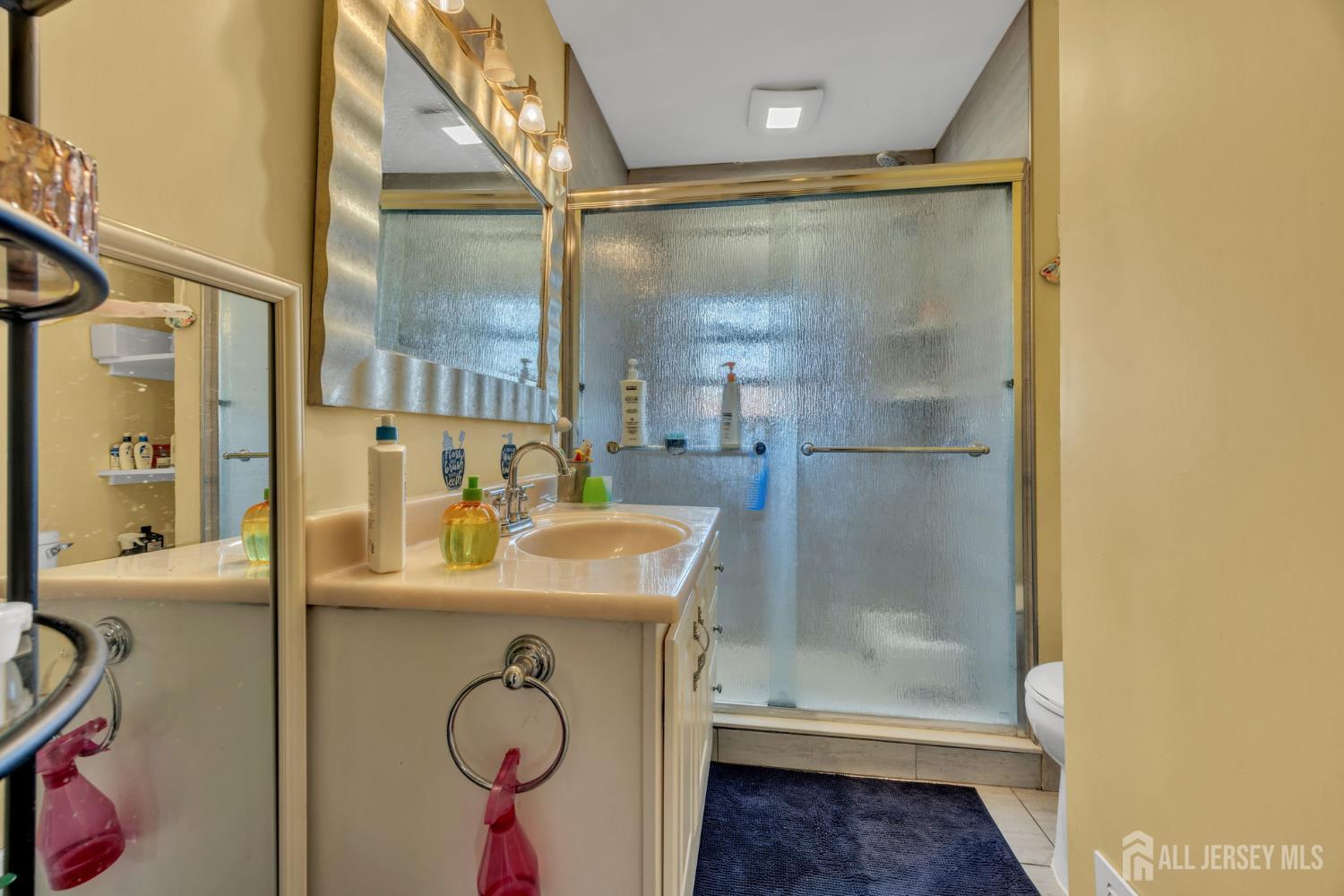 14 Hastings Place, Carteret, NJ, 07008 image 17