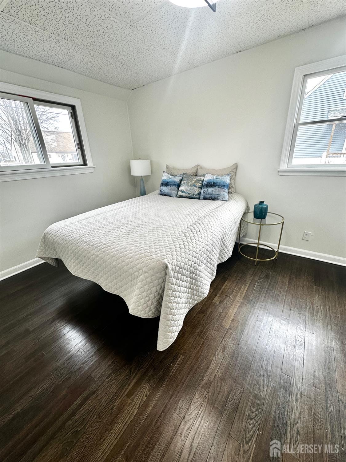 24 Susan Lane Image 2