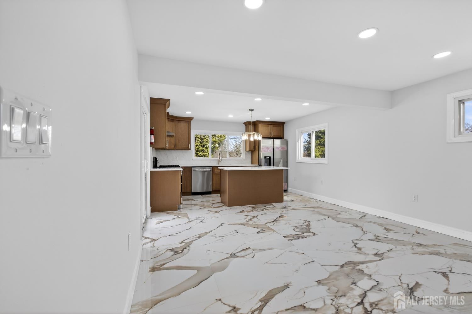 12 N Pennington Road, New Brunswick, NJ, 08901 image 27