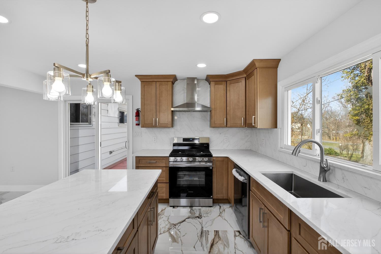 12 N Pennington Road, New Brunswick, NJ, 08901 image 31