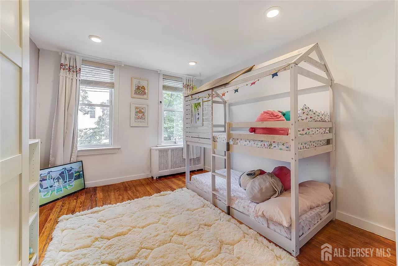 129 Thorne Street, Jersey City, NJ, 07307 image 6