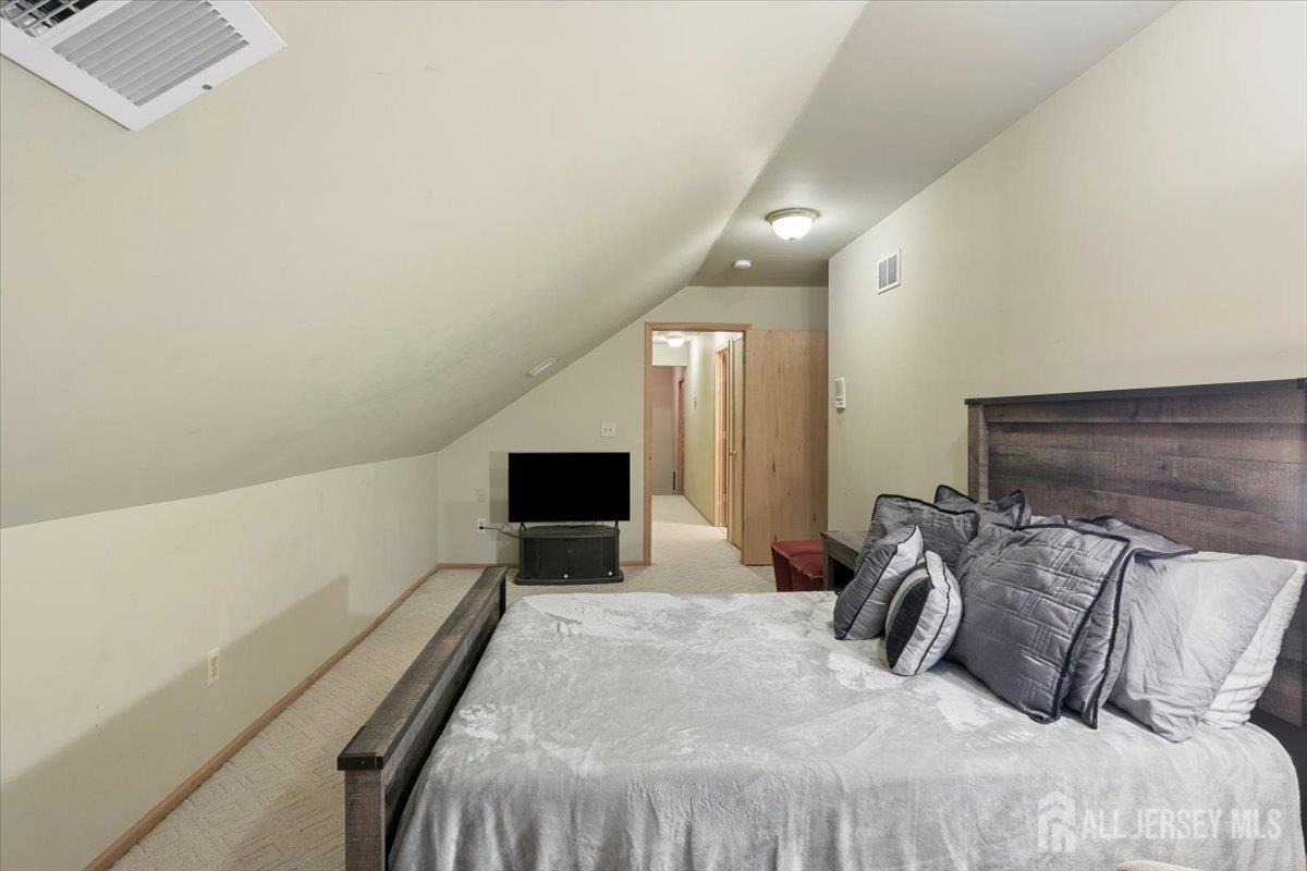 15 Congress Lane, South River, NJ, 08882 image 27