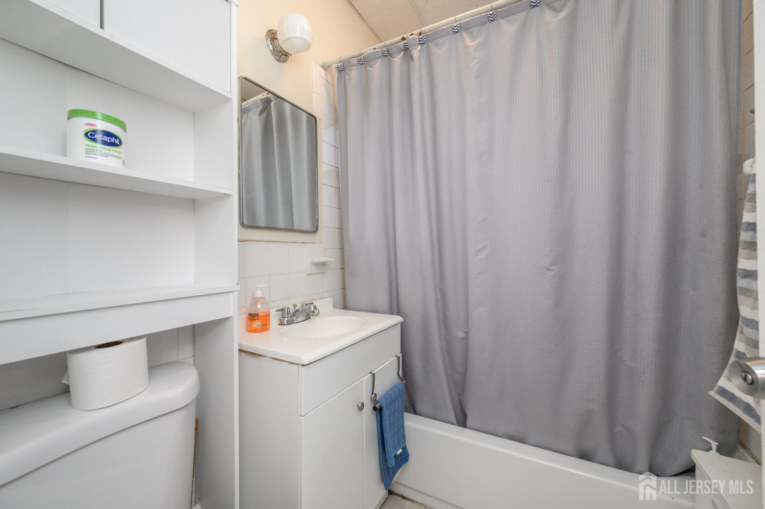 427-429 N 12th Street Image 5