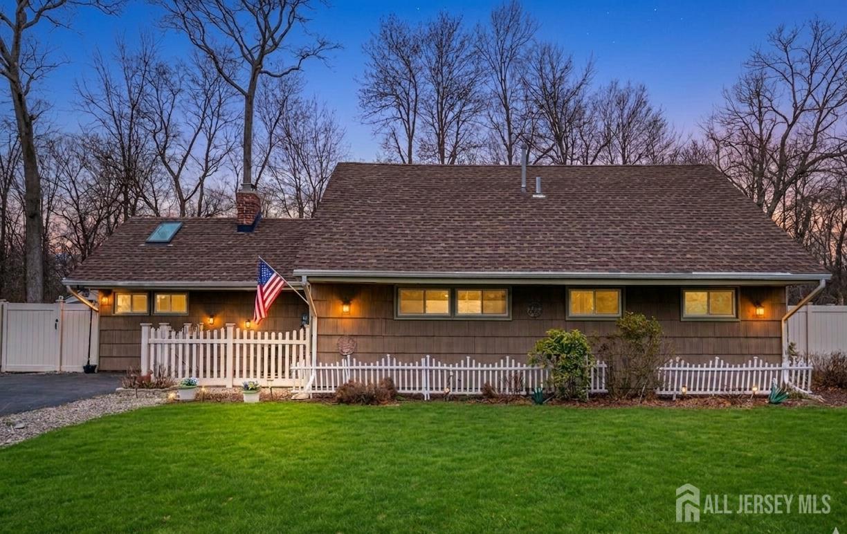 138 Woodland Road Image 1