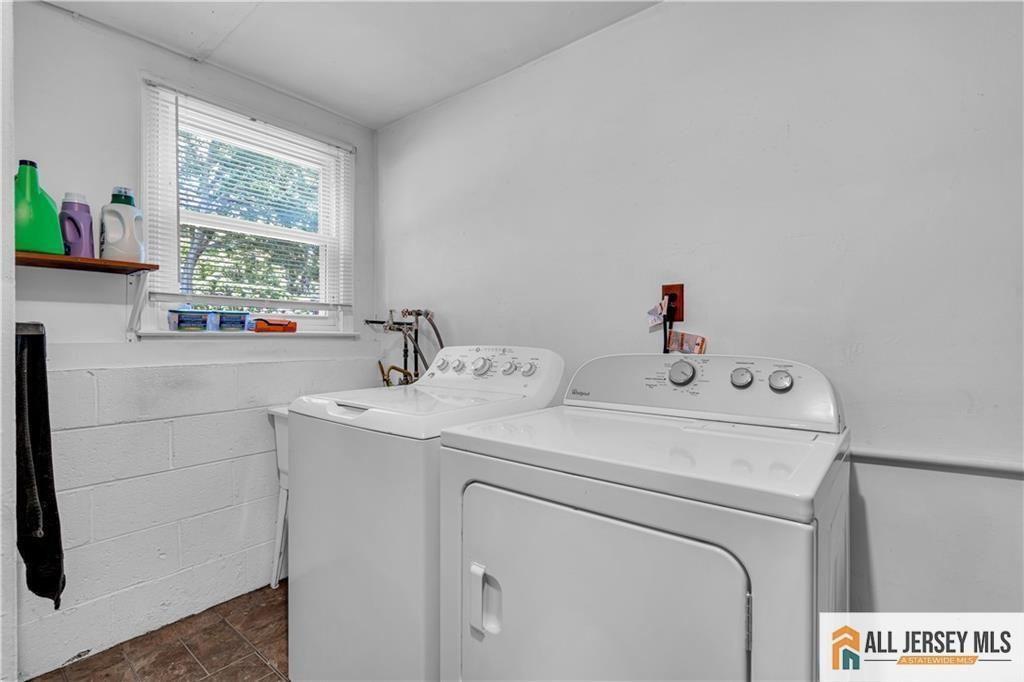 8 Whitehall Avenue, Edison, NJ, 08820 image 30