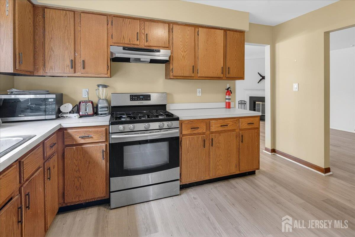 2312 Old Stone Mill Drive, East Windsor, NJ, 08512 image 12